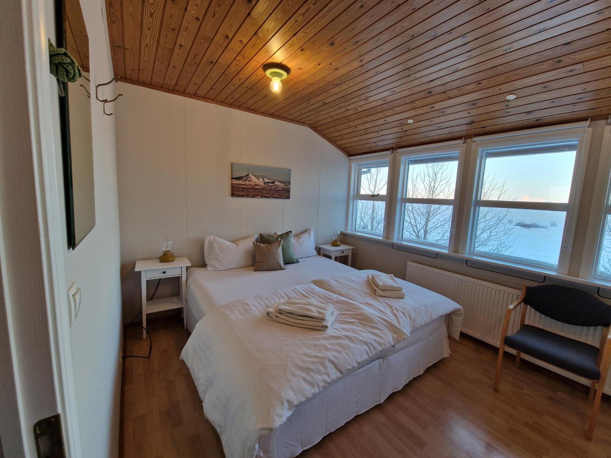 Milli Vina Guesthouse Borgarnes Quarto foto